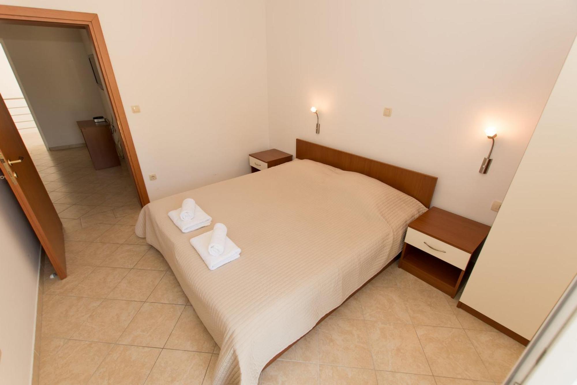 Matko'S Oasis Apartments เบรลา ภายนอก รูปภาพ